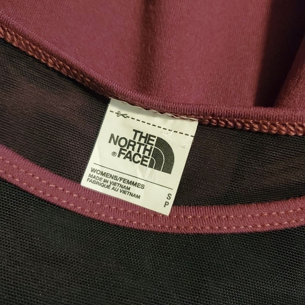 The North Face Vision Long Sleeve Mesh Dry Knit Athlesiure Top Size SP - Picture 8 of 12